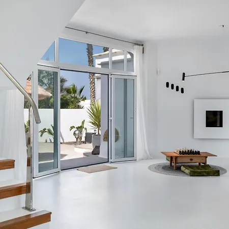 Amonita Villa Tiagua