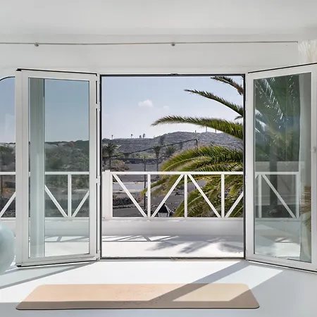 Amonita Villa *